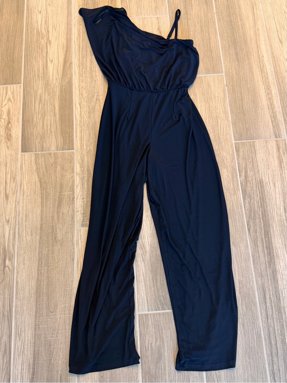 NWOT Emma & Michel Blue Jumpsuit One-Shoulder Navy Small